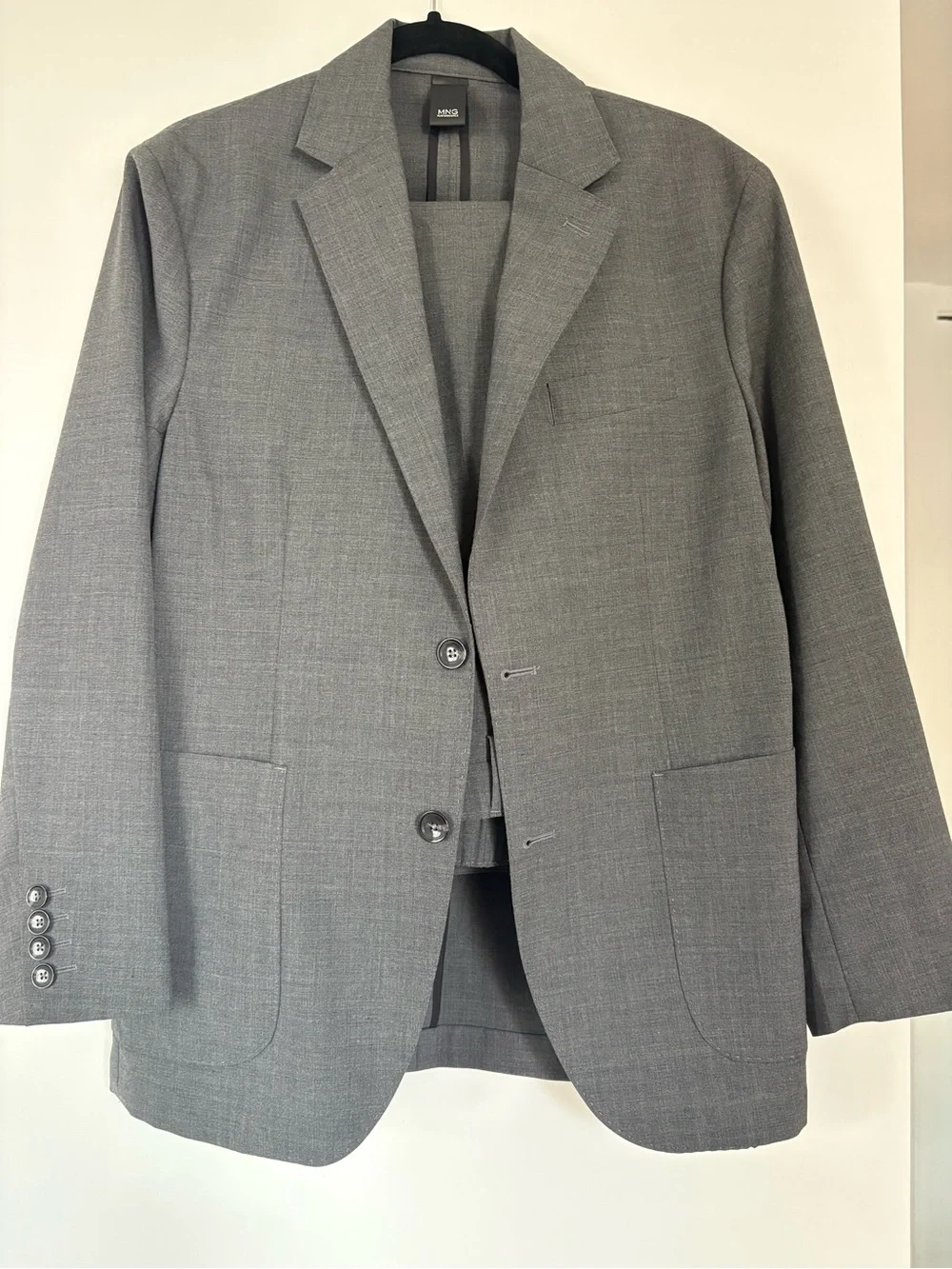 Mango Men's Gray Two-Button Blazer - Modern Tailored Fit